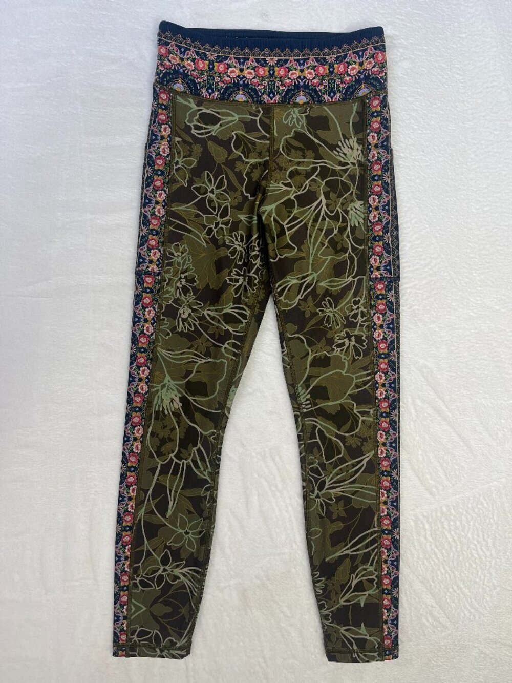 Johnny Was Hirz Camo Floral High Waist Ribbed Waistband Legging Activewear sz S - Picture 2 of 8